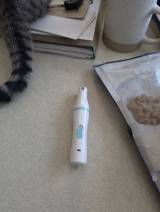 Lives on the counter: Ready whenever the claws are.